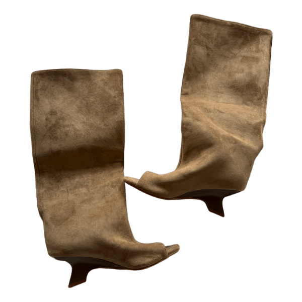 Beige ruskind peep-toe støvler