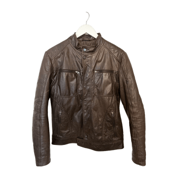 The leather point coat