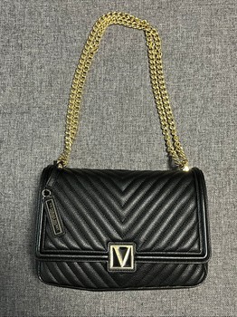 Black chevron shoulder bag
