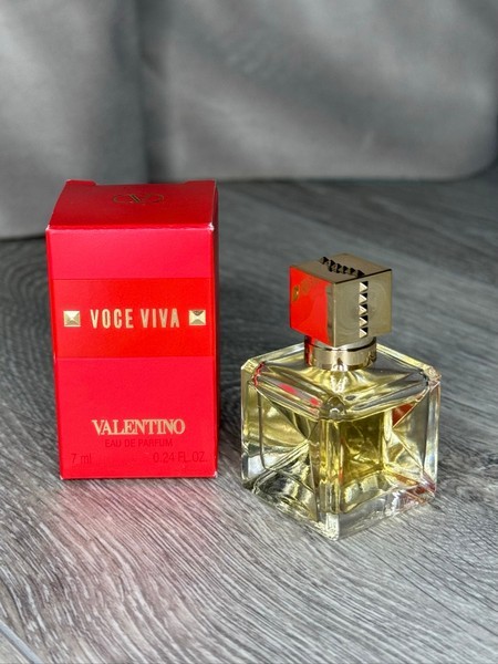 Valentino Voce Viva perfume