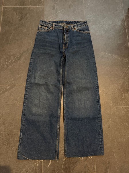 Blå denim jeans