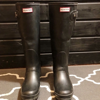Hunter shoes