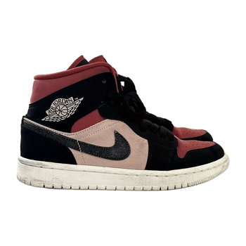 Jordan 1 mid sneakers