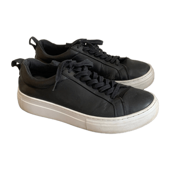 Vagabond sneakers