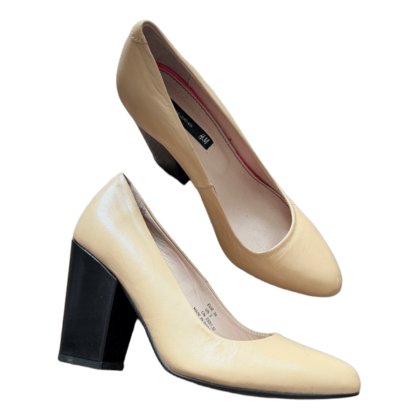 Beige leather heels