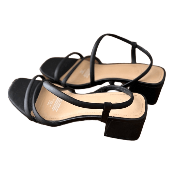 Sort sandal