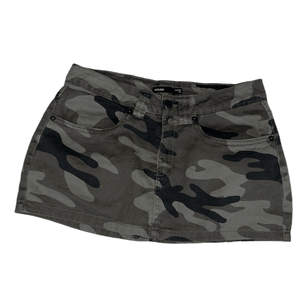 Maastokuvioinen skort