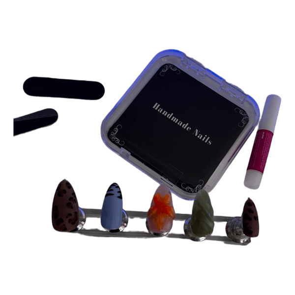 Handmade press-on nails set