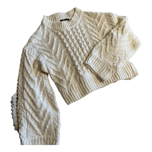 White chunky cropped Gina Tricot sweater