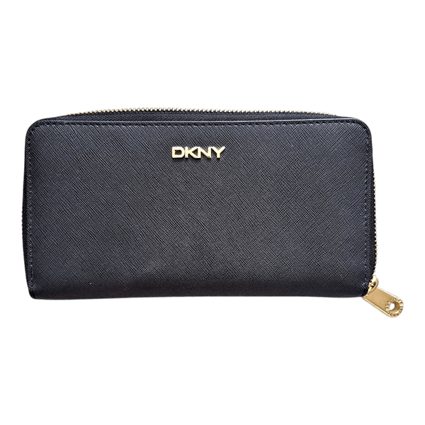 Uusi DKNY lompakko.