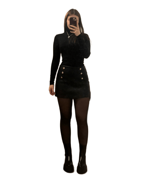 Black button skirt