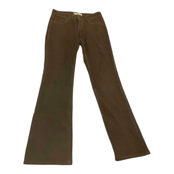 Mustat levis farkut