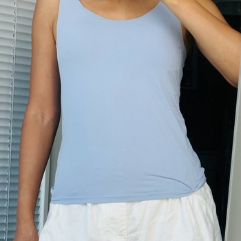 Uniqlo Airism Light blue tank top with bra 