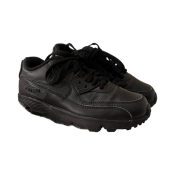 Mustat Air Max -lenkkarit