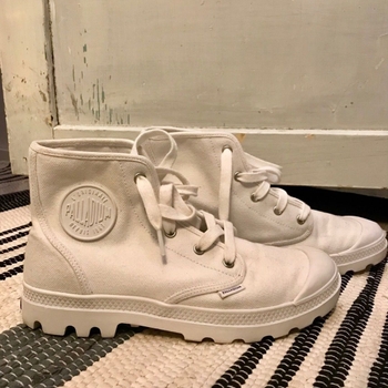 Palladium boots