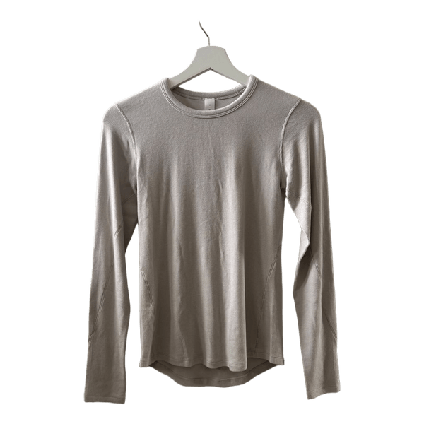 Beige pitkähihainen paita