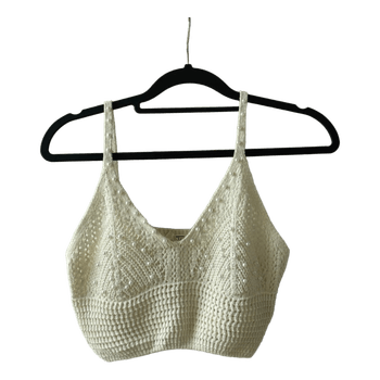 heegeldatud crop-top pärldetailidega