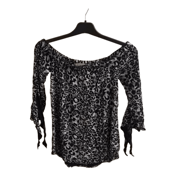 Black animal print top