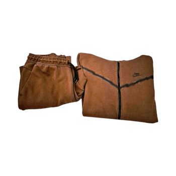 Ruskeat collegepuku setti
