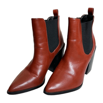 Punaiset bootsit / nilkkurit