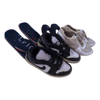 4 pair women shoes
