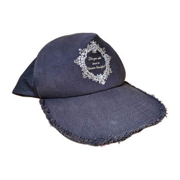Black cap