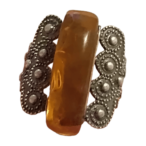 Vintage sterling silver amber ring