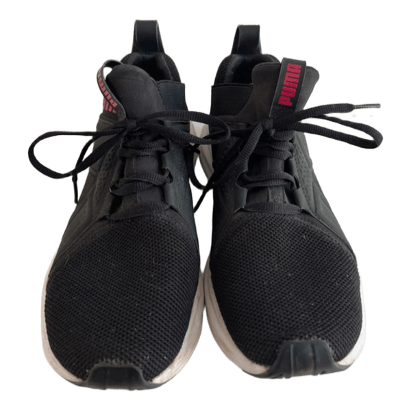 Sorte Puma sneakers