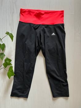 Adidas treeni capri housut