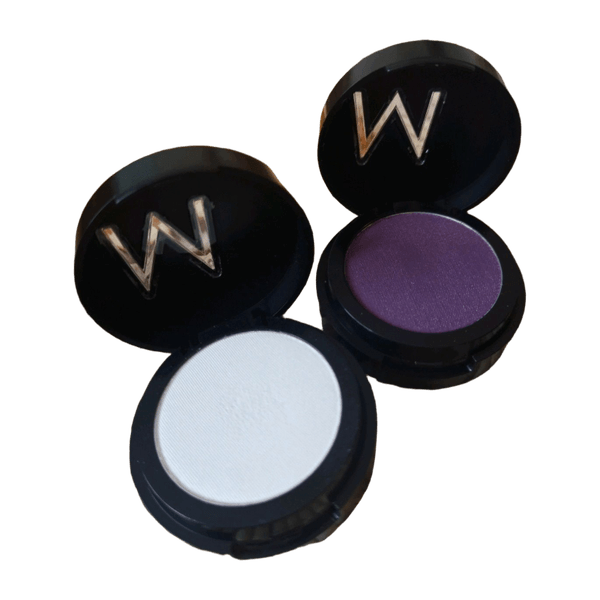 Make up store, moidel co beauty product