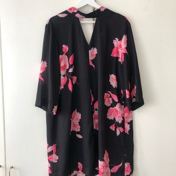 Gina tricot dress