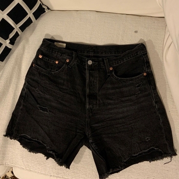 Levi’s shorts