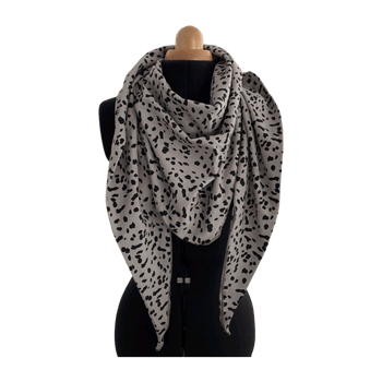 Huivi, teetetty ompelijalla scarf
