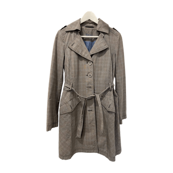 Mascara coat
