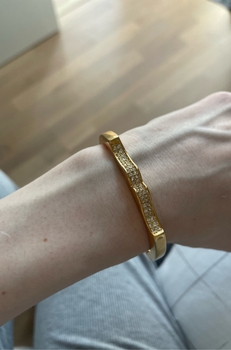 Gold plated bracelet with rhinestones
