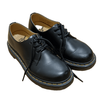 Dr Martens musta nahkainen nauhakengät