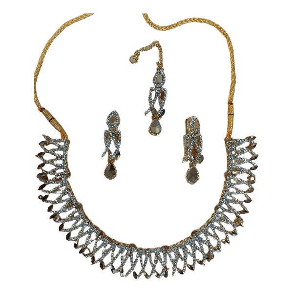 New beautiful jewellery set