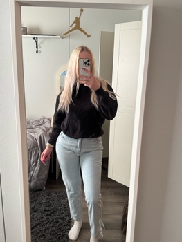  mom jeans