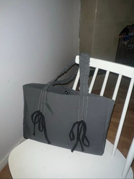 Grey tote bag