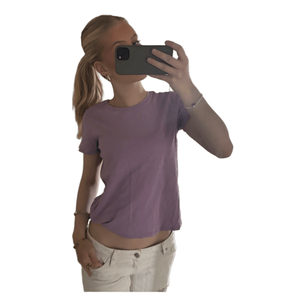 Lila kortärmad t-shirt