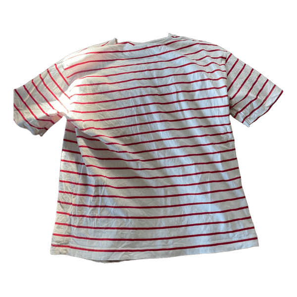 Rød og hvidstribet t-shirt
