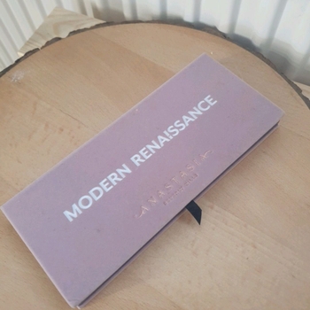 Anastasia beverly hills beauty product
