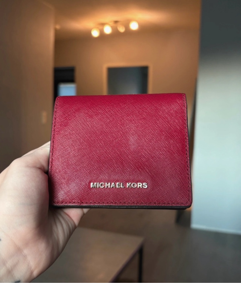 Michael kors lompakko