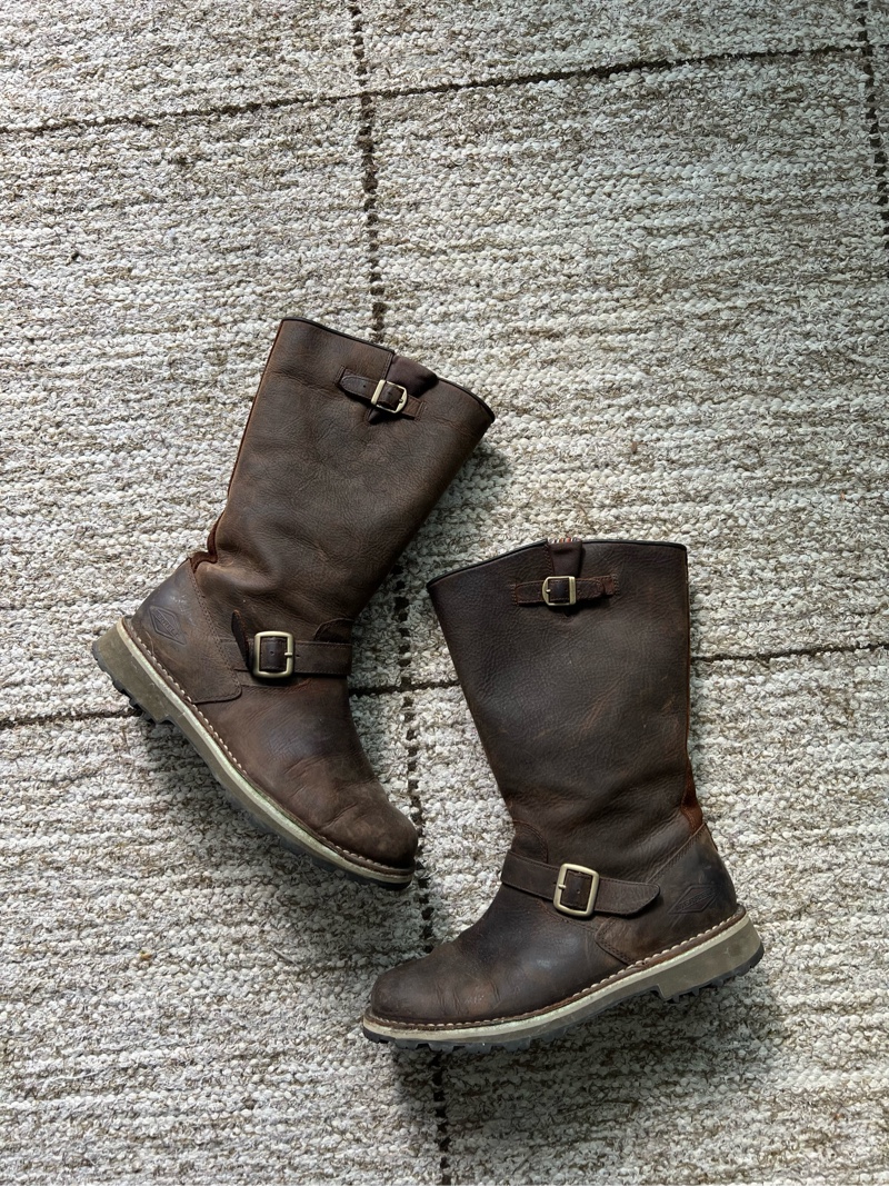 Ruskeat Merrell  nahkasaappaat 39