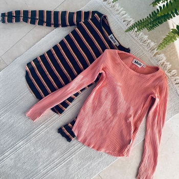 2kpl Molo pitkähihaista paita koko 110-116